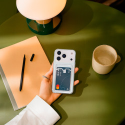 Cover in silicone con Protezione per la fotocamera e portacarte per iPhone 17 Pro Max - La Casa de las Carcasas, Accessori e Cov